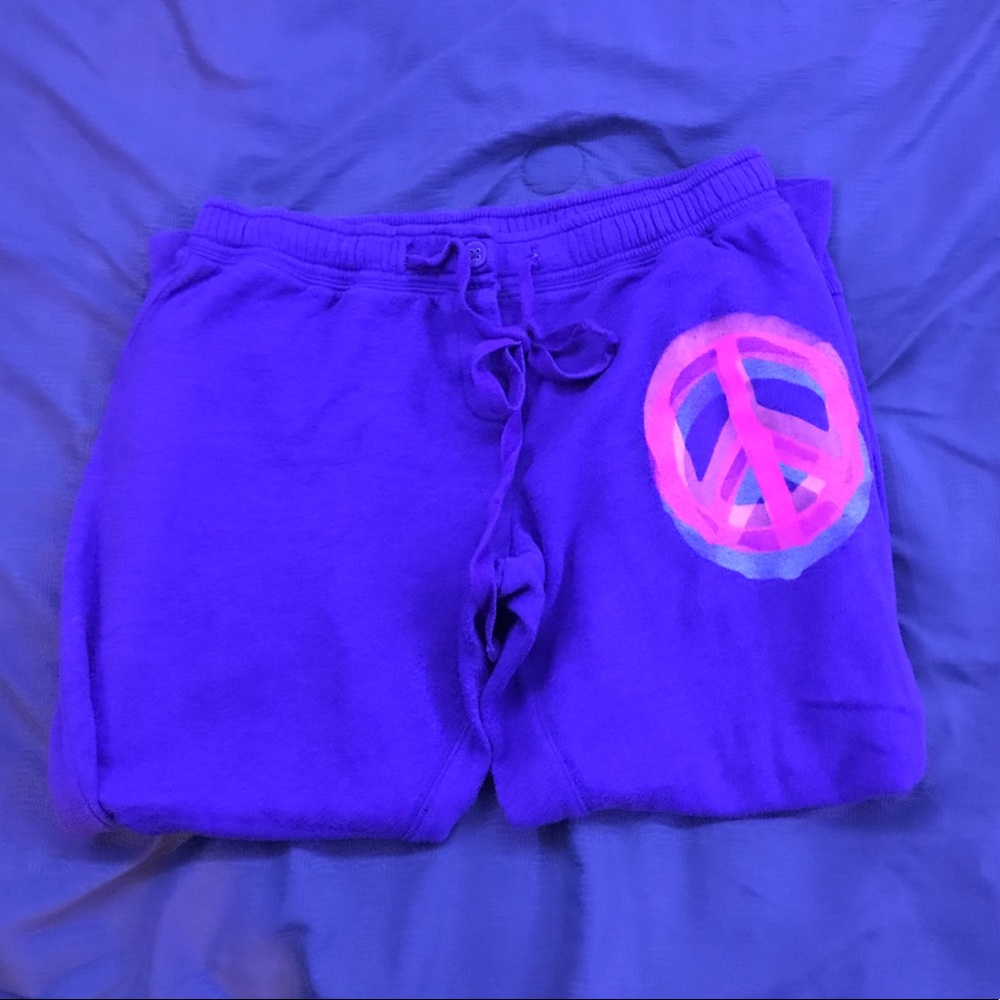 -discontinued- PINK Purple capri sweats